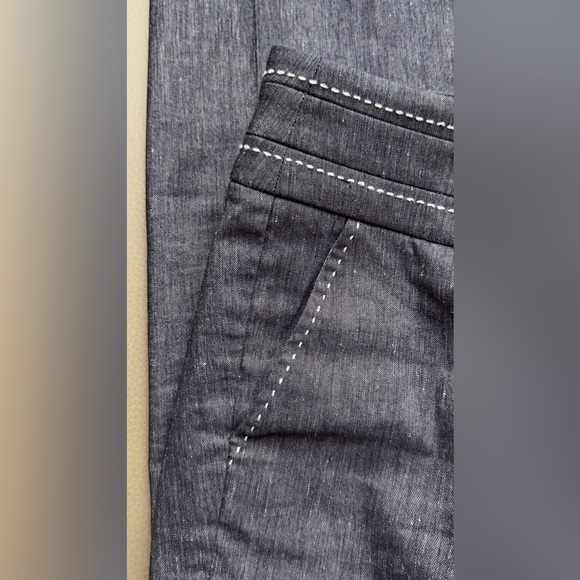 Jacket and pants suit in size 6, BEBE - Picture 10 of 16